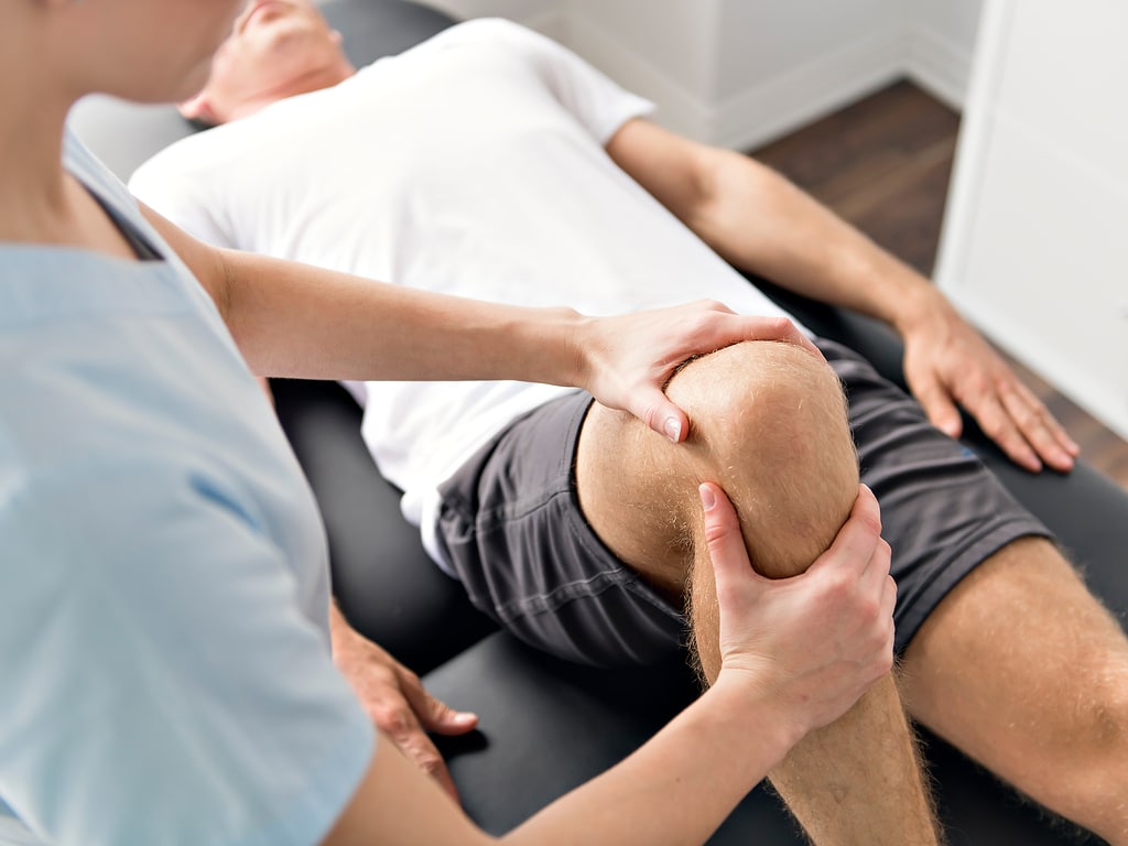 Physiotherapy for Knee Injuries After Car Accident in New York