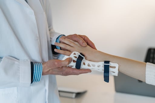 Su guía para curarse y utilizar la ayuda de un médico especialista en el tratamiento del dolor